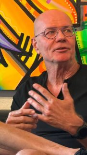 Talking about art with Nate Truly, Wasil and Mark Williams at the close of Integration, my July exhibition at Forever Florida. Many thanks to John Monteiro for the video! #artists #stpeteartist #abstractartist #arttherapy #contemporaryart